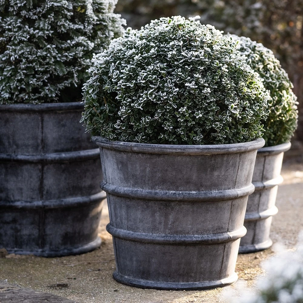 Greystoke Ribbed Planter - Aged Zinc 9 Greystoke Ribbed Planter - Aged Zinc - Image 7